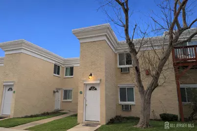9 Lake Avenue #6B, East Brunswick Township, NJ 08816 - Photo 1