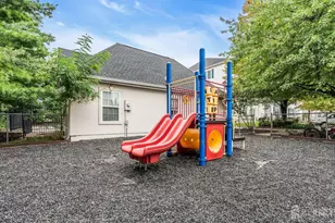 1532 Waterford Dr, Edison, NJ 08817 - Photo 16