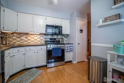 98 Brookview Circle, Jamesburg, NJ 08831 - Photo 4