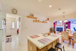 25 Martin Van Buren Dr, Monroe Township, NJ 08831 - Photo 22