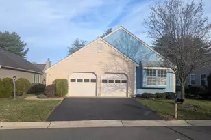 25 Martin Van Buren Dr, Monroe Township, NJ 08831 - Photo 30