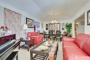 25 Martin Van Buren Dr, Monroe Township, NJ 08831 - Photo 12