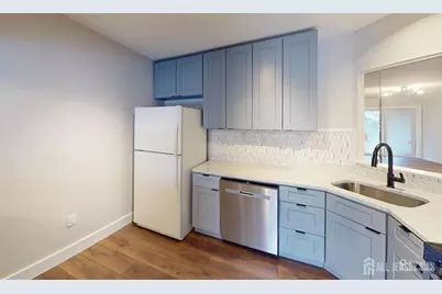 29 Chatham Square, Sayreville, NJ 08859 - Photo 14