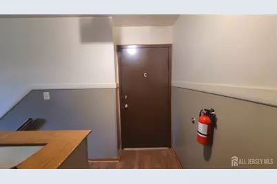 505 Lincoln Boulevard #C, Middlesex, NJ 08846 - Photo 2