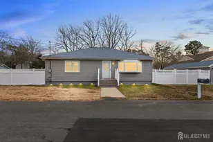 105 Shodda St, Lacey Township, NJ 08731 - Photo 1