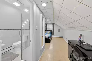 80 Poplar St, Carteret, NJ 07008 - Photo 12