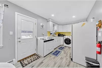 80 Poplar Street, Carteret, NJ 07008 - Photo 4