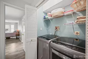 107 Lloyd Ct, East Brunswick Township, NJ 08816 - Photo 14