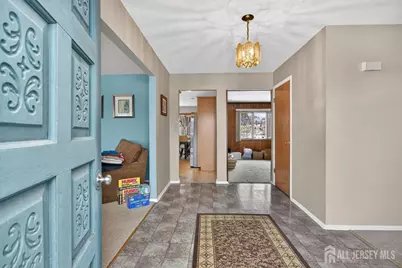 30 Iroquois Drive, Sayreville, NJ 08859 - Photo 4