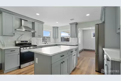 514 Longwood Avenue, Bound Brook, NJ 08805 - Photo 1