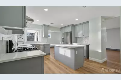 514 Longwood Avenue, Bound Brook, NJ 08805 - Photo 2