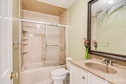 6 Tulip Court, Edison, NJ 08820 - Photo 32