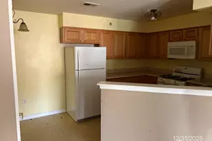 1031 Dogwood Ct, New Brunswick, NJ 08901 - Photo 4