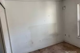 1031 Dogwood Ct, New Brunswick, NJ 08901 - Photo 8