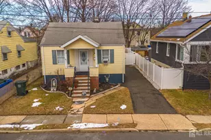 78 Spring St, Woodbridge Township, NJ 07095 - Photo 2