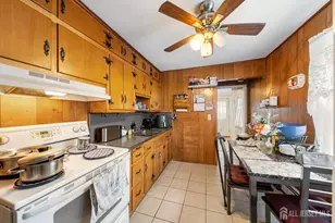 78 Spring St, Woodbridge Township, NJ 07095 - Photo 8