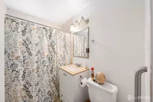 78 Spring St, Woodbridge Township, NJ 07095 - Photo 6