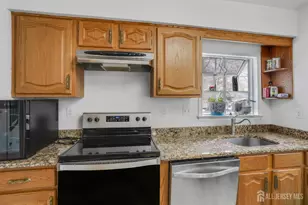 36C Canterbury Dr, Monroe Township, NJ 08831 - Photo 10