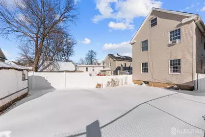 64 Comstock Street, New Brunswick, NJ 08901 - Photo 20