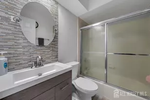 130 Magee Ct, East Brunswick Township, NJ 08816 - Photo 20