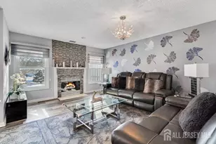 130 Magee Ct, East Brunswick Township, NJ 08816 - Photo 4