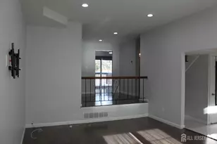 83 Pheasant Run, Edison, NJ 08820 - Photo 4