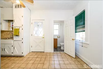 271 Woodbridge Avenue, Woodbridge Township, NJ 07095 - Photo 6