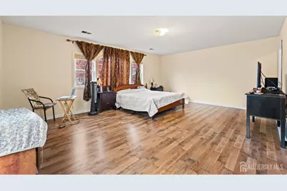 74 Wildwood Avenue, Edison, NJ 08837 - Photo 18