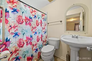 74 Wildwood Ave, Edison, NJ 08837 - Photo 22