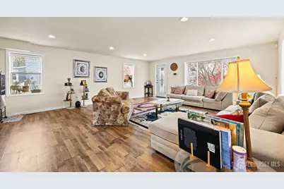 74 Wildwood Avenue, Edison, NJ 08837 - Photo 6