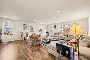 74 Wildwood Ave, Edison, NJ 08837 - Photo 6