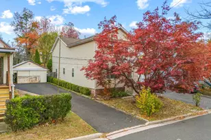 74 Wildwood Ave, Edison, NJ 08837 - Photo 4