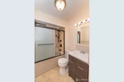 684 Amboy Avenue, Edison, NJ 08837 - Photo 16
