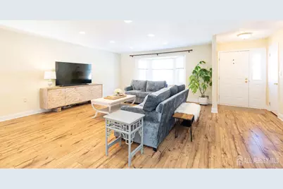 9 Sturbridge Drive W, Piscataway Township, NJ 08854 - Photo 4