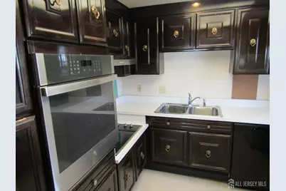 109 Lowell Lane #D, Monroe Township, NJ 08831 - Photo 4