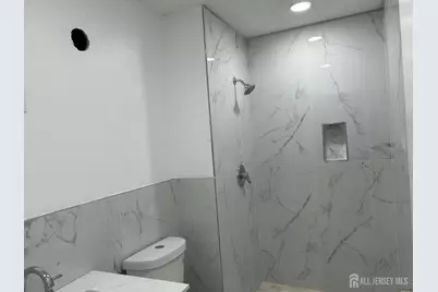 223 Wycoff Way West Way, East Brunswick Township, NJ 08816 - Photo 2