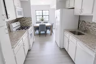 23-C Powderhorn Ct, Woodbridge Township, NJ 07095 - Photo 2