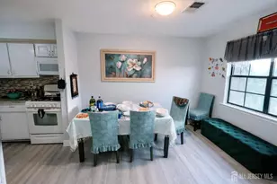 23-C Powderhorn Ct, Woodbridge Township, NJ 07095 - Photo 4