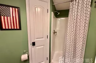 8 Willow Ct, Sayreville, NJ 08859 - Photo 32