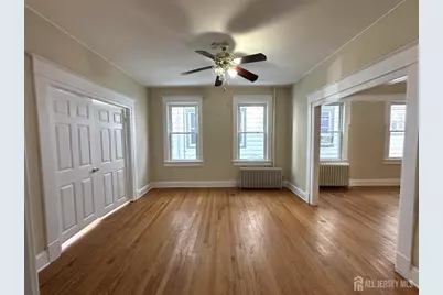 66 Louis Street, New Brunswick, NJ 08901 - Photo 2