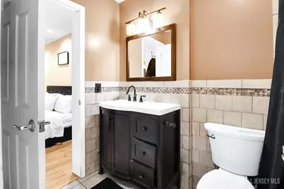 140 Lawrence Street, New Brunswick, NJ 08901 - Photo 24