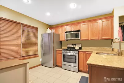 140 Lawrence Street, New Brunswick, NJ 08901 - Photo 1