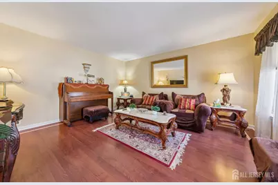 5 Oak Hill Drive, Monroe Township, NJ 08831 - Photo 2