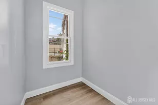 11 N Willow St, Trenton, NJ 08608 - Photo 4