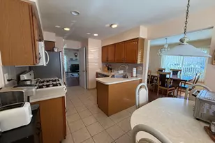 76 Regal Dr, South Brunswick Township, NJ 08852 - Photo 8