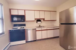 93 Fox Rd, Edison, NJ 08817 - Photo 10