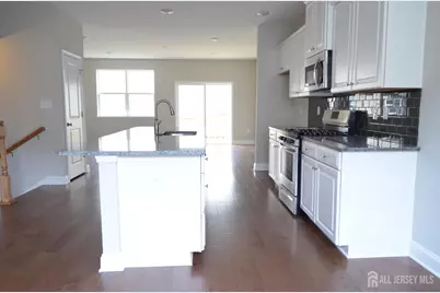 1503 Hights Farm Road S, Middlesex, NJ 08831 - Photo 4