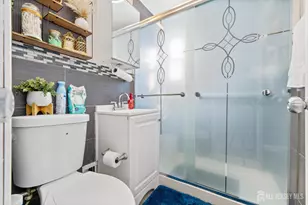 696 Hanson Ave, Perth Amboy, NJ 08861 - Photo 10