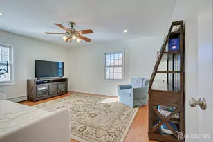 188 E Chestnut Ave E, Metuchen, NJ 08840 - Photo 18