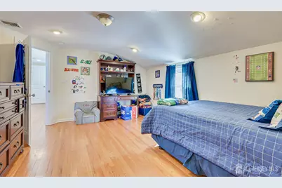 188 E Chestnut Avenue E, Metuchen, NJ 08840 - Photo 32